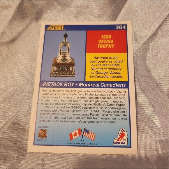 Score 1990 Patrick Roy Vezina Trophy hockey card - Picture 2 of 2